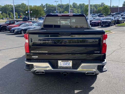 Used 2025 Chevrolet Silverado 1500 LTZ AWD/4WD image 6