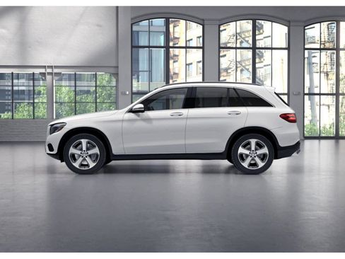 Used 2017 Mercedes-Benz GLC 300 image 32