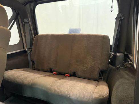 Used 2004 Jeep Wrangler 4WD w/ Dual Top Group image 16