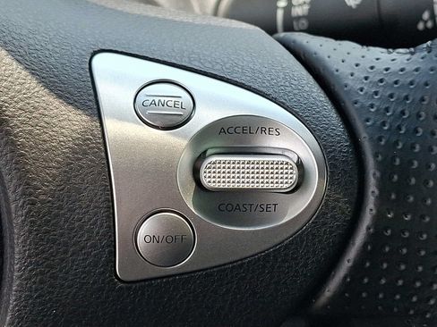 Used 2017 Nissan 370Z Coupe RWD image 20