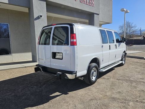 Used 2024 Chevrolet Express 2500 w/ Driver Convenience Package image 9