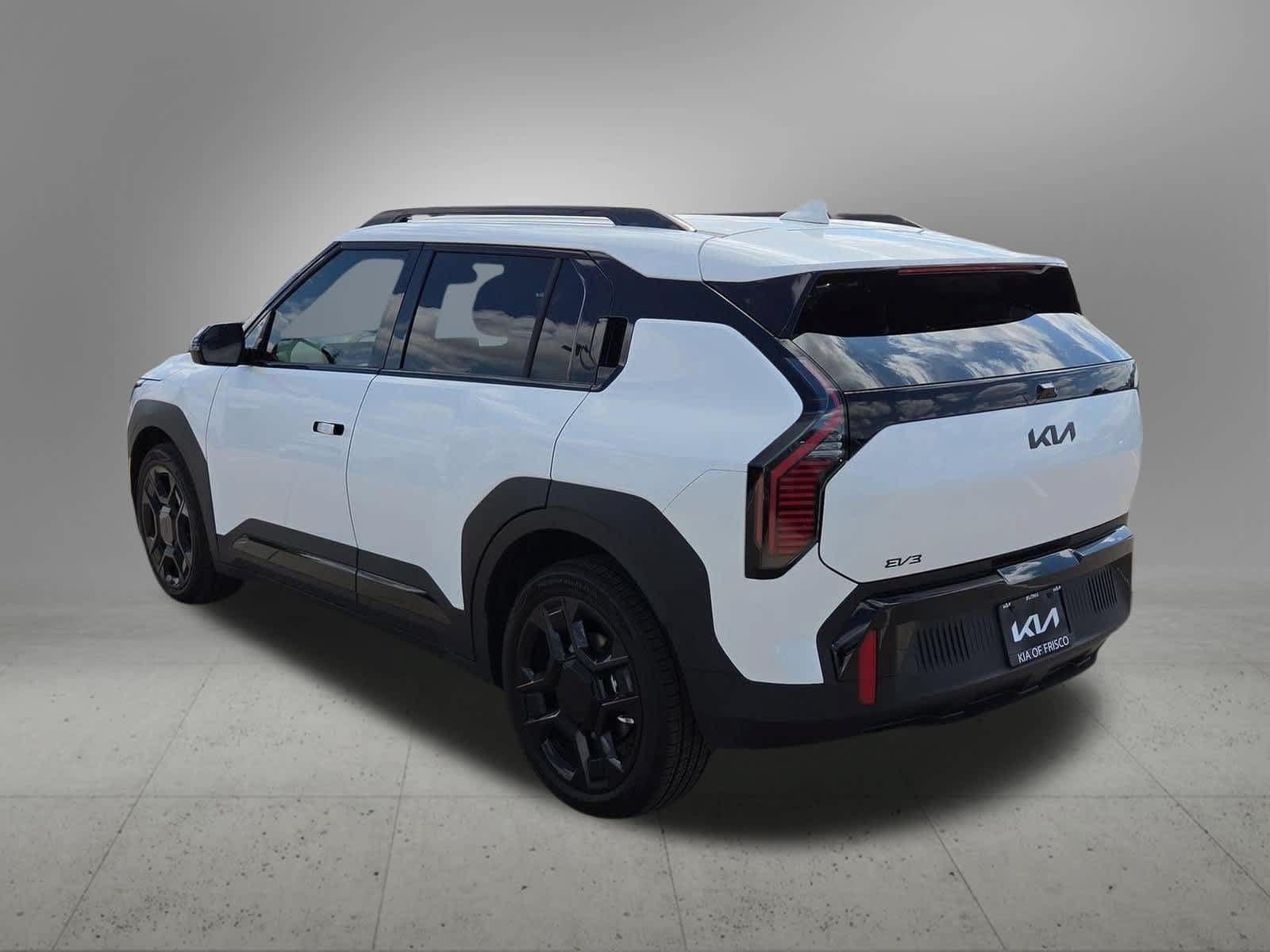 Certified 2027 Kia EV3 Wind w/ Wind Fwd Nightfall Package image 4