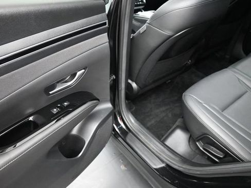 Used 2024 Hyundai Tucson Limited FWD image 10