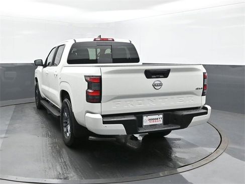 New 2026 Nissan Frontier SV image 8
