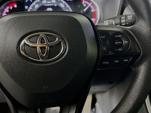 Used 2023 Toyota RAV4 XLE FWD image 20