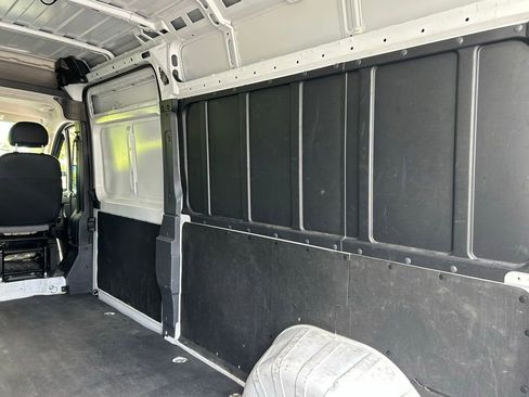 Used 2025 RAM ProMaster 2500 w/ Convenience Group FWD image 38