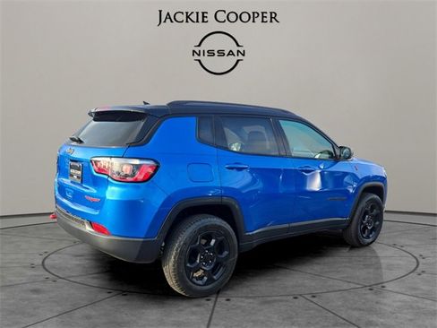 Used 2022 Jeep Compass Trailhawk image 5