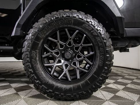 Used 2020 Jeep Gladiator Sport w/ Quick Order Package 24S AWD/4WD image 10