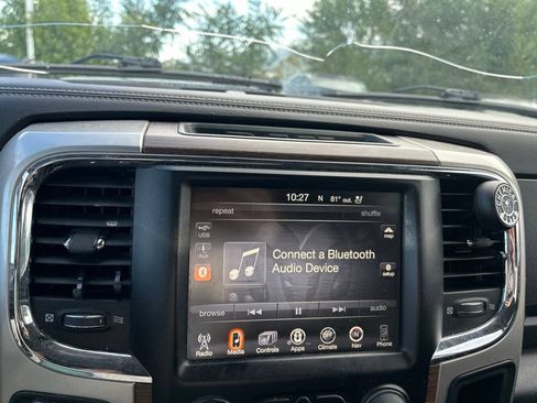 Used 2017 RAM 1500 Laramie AWD/4WD image 24