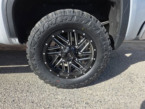 Used 2019 GMC Sierra 1500 SLT w/ SLT Convenience Package image 21