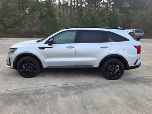 Used 2022 Kia Sorento SX image 2