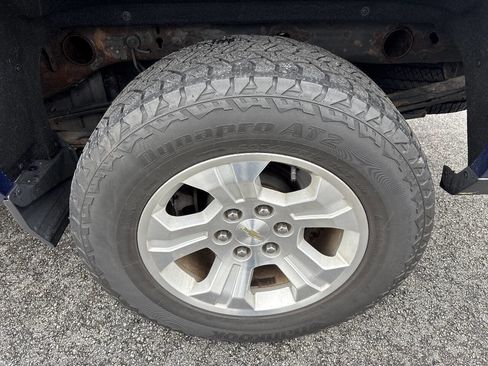 Used 2018 Chevrolet Silverado 1500 LT w/ All Star Edition AWD/4WD image 29