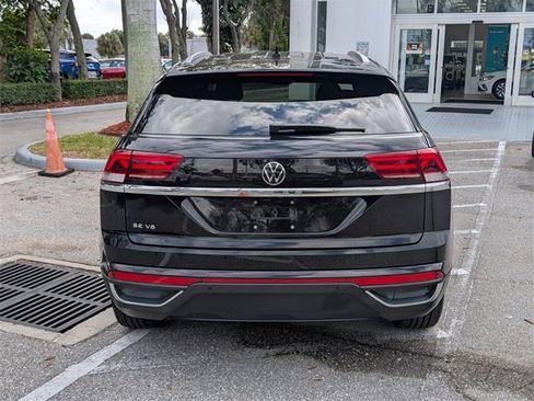 Used 2021 Volkswagen Atlas Cross Sport SE image 6