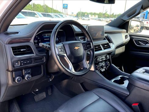 Used 2024 Chevrolet Tahoe LT RWD image 17