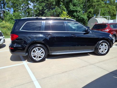 Used 2015 Mercedes-Benz GL 450 4MATIC image 4