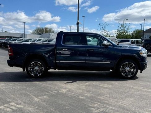 Used 2022 RAM 1500 Limited w/ Body-Colour Bumper Group AWD/4WD image 2