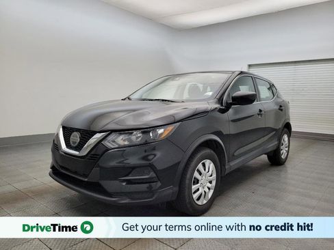Used 2020 Nissan Rogue Sport S image 1