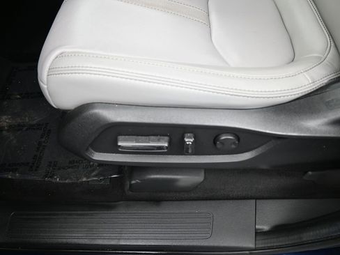 Used 2023 Honda Pilot EX-L image 15