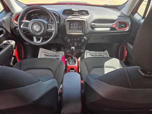 Used 2020 Jeep Renegade Trailhawk w/ Cold Weather Group AWD/4WD image 51