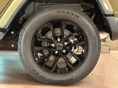 New 2025 Jeep Wrangler Unlimited Sahara image 25