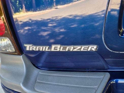 Used 2002 Chevrolet TrailBlazer LS w/ Preferred Equipment Group image 1