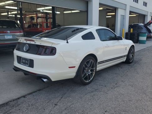 Used 2013 Ford Mustang Shelby GT500 RWD image 5