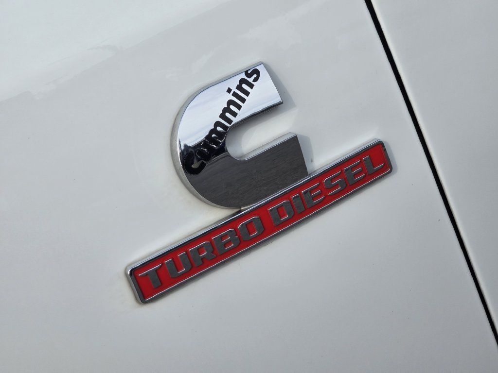 Used 2024 RAM 2500 Tradesman w/ Chrome Appearance Group AWD/4WD image 11