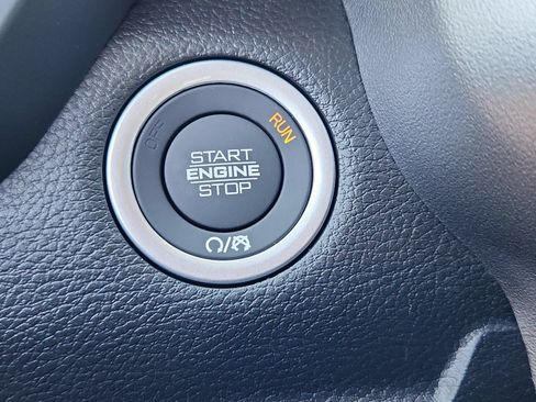 New 2026 RAM 1500 Express AWD/4WD image 17