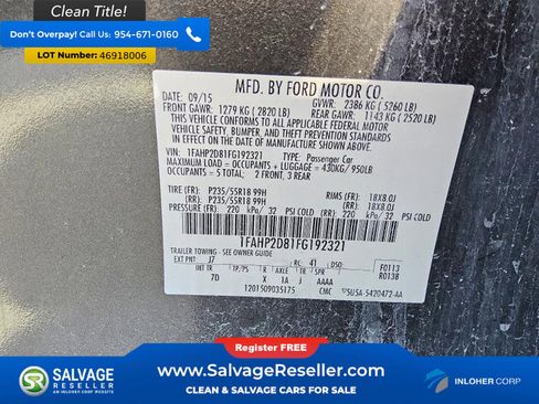 Used 2015 Ford Taurus SE image 16