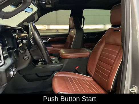 Used 2024 GMC Sierra 1500 Denali Ultimate image 12