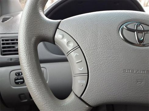 Used 2009 Toyota Sienna LE image 16