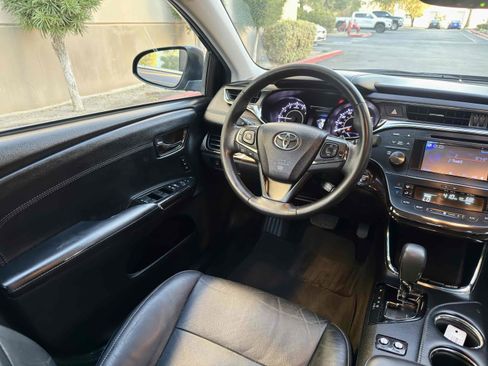 Used 2014 Toyota Avalon Limited image 23