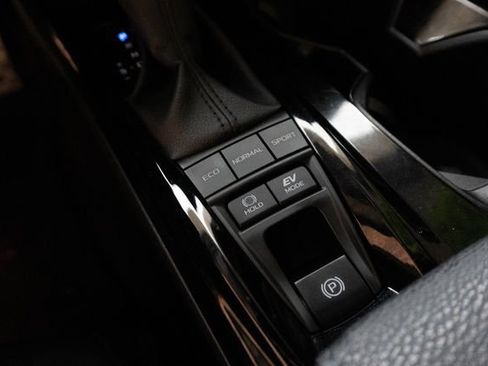 Used 2025 Toyota Camry XSE FWD image 27