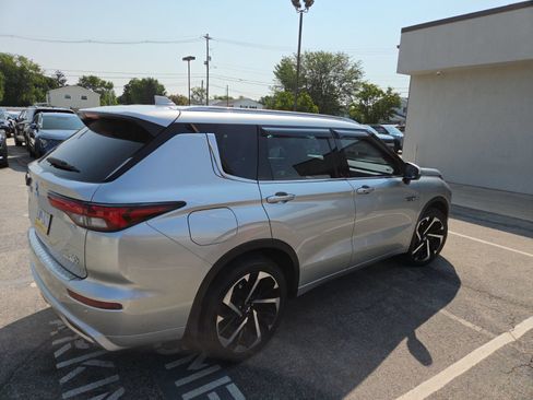 Used 2023 Mitsubishi Outlander SEL AWD/4WD image 5