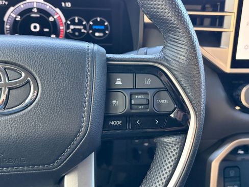 Used 2023 Toyota Tundra Limited image 12