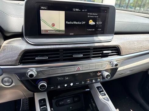 Used 2020 Kia Telluride SX w/ Towing Package FWD image 11