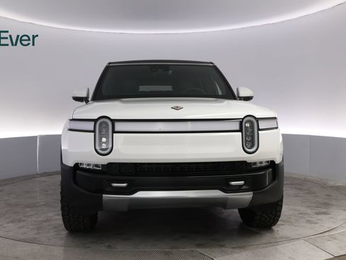 Used 2024 Rivian R1S Adventure AWD/4WD image 12