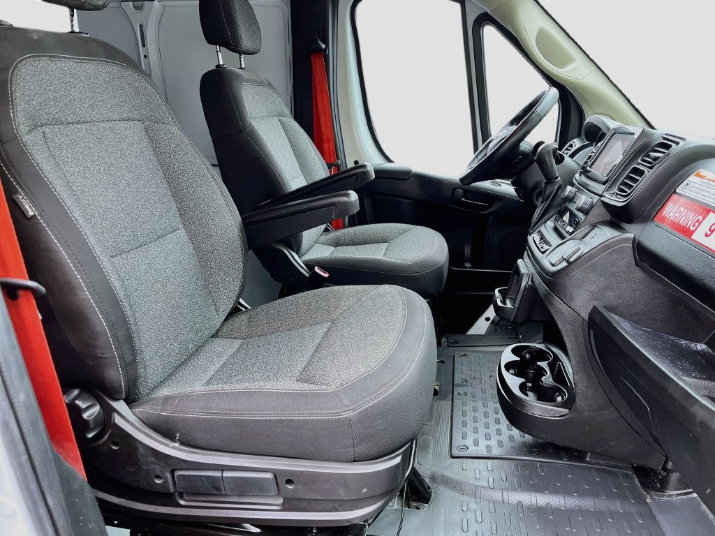 Used 2025 RAM ProMaster 2500 w/ Cold Weather Group FWD image 26