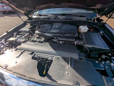 Used 2024 INFINITI QX80 Luxe image 29