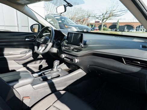 Used 2020 Nissan Altima 2.5 S image 25