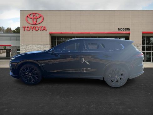 Certified 2025 Toyota Crown Signia w/ Advanced Technology Package image 7