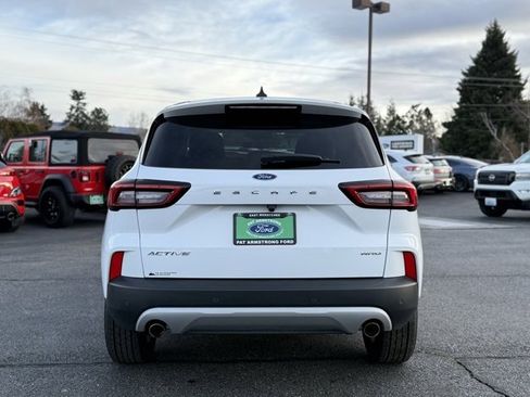Used 2023 Ford Escape Active image 4