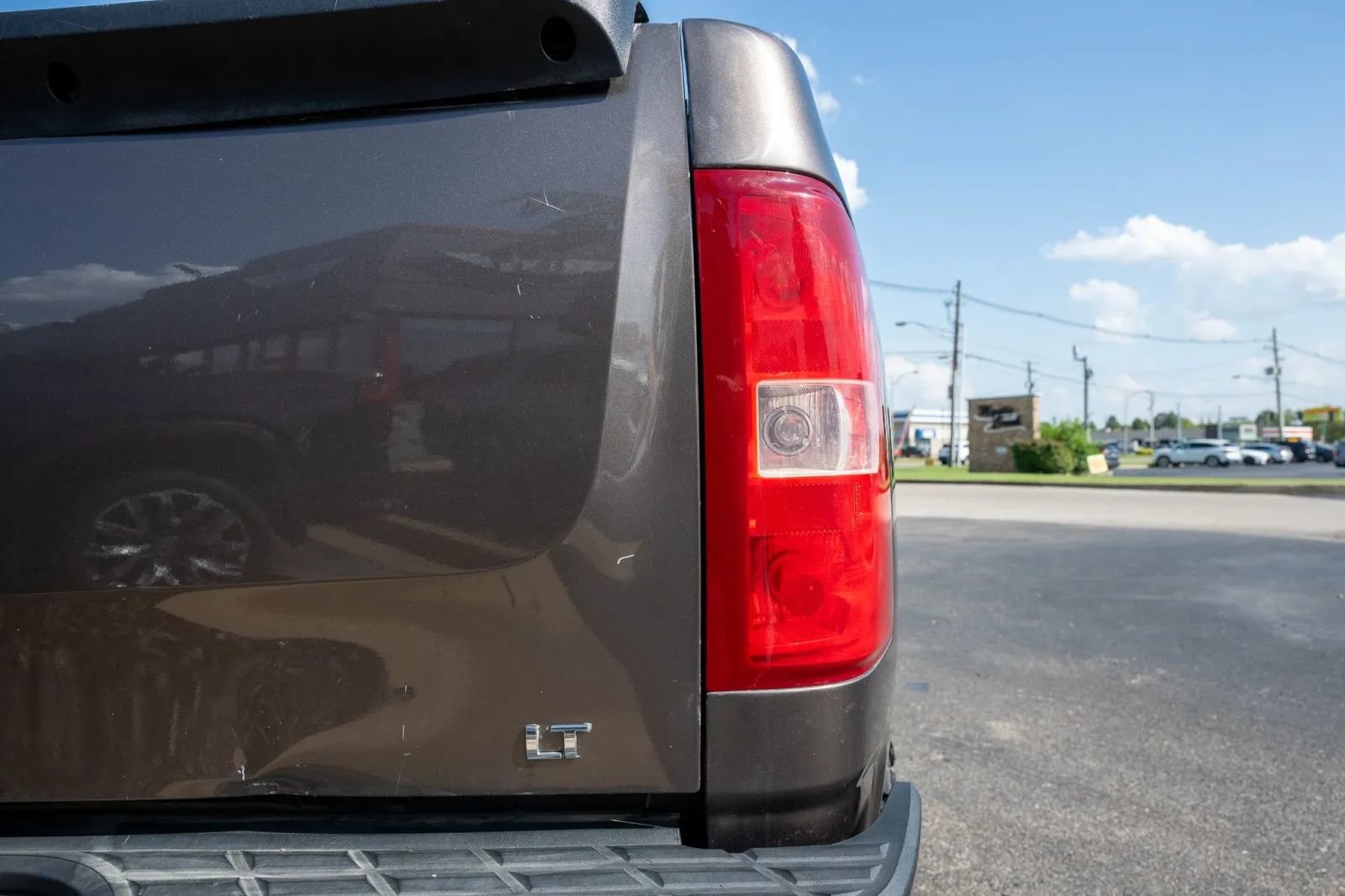 Used 2007 Chevrolet Silverado 1500 LT w/ 1LT Convenience Package AWD/4WD image 12