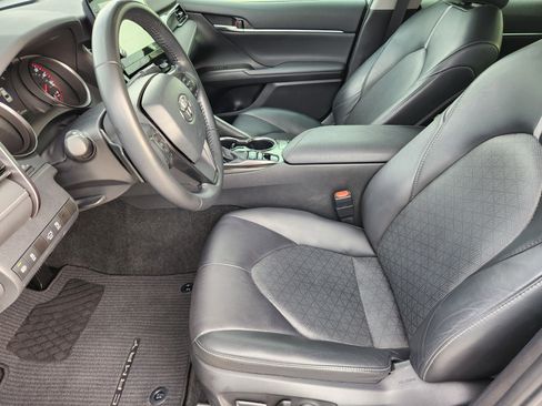Used 2023 Toyota Camry XSE image 16
