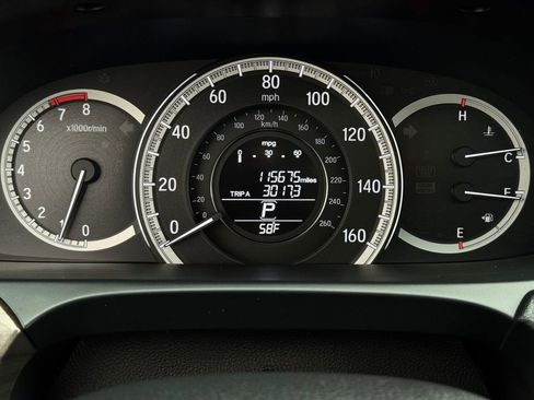 Used 2017 Honda Accord EX-L image 16