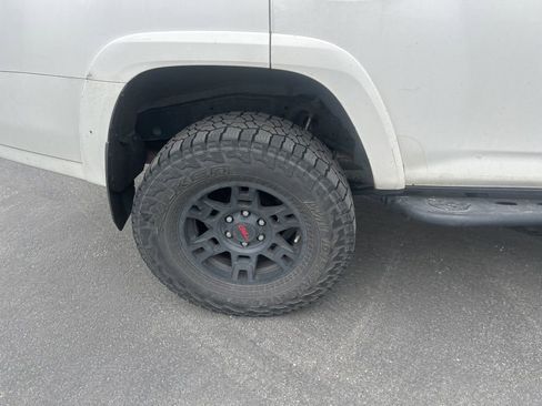 Used 2015 Toyota 4Runner Trail image 13