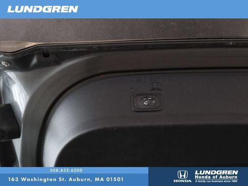 Used 2016 Ford Escape Titanium w/ Equipment Group 301A AWD/4WD image 29