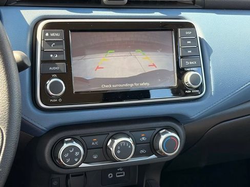 Used 2025 Nissan Versa SV FWD image 16