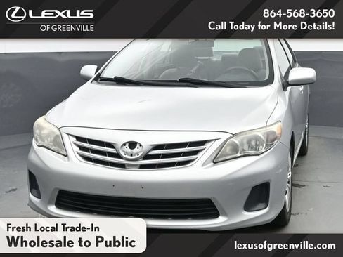 Used 2013 Toyota Corolla LE FWD image 3