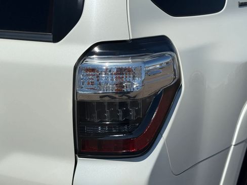 Used 2019 Toyota 4Runner Limited AWD/4WD image 9